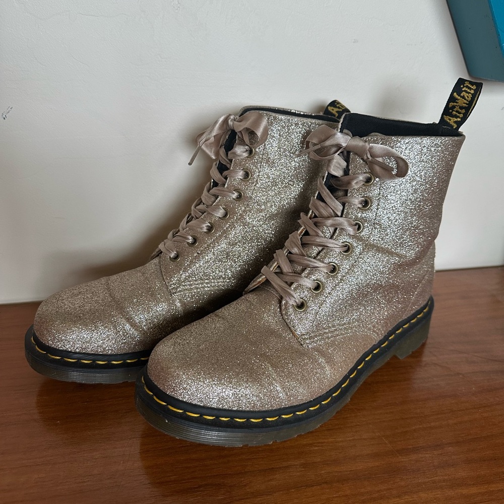 Dr. Martens Glitter Boots - Gold/Silver